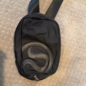 lululemon athletica Black Belt Bag
